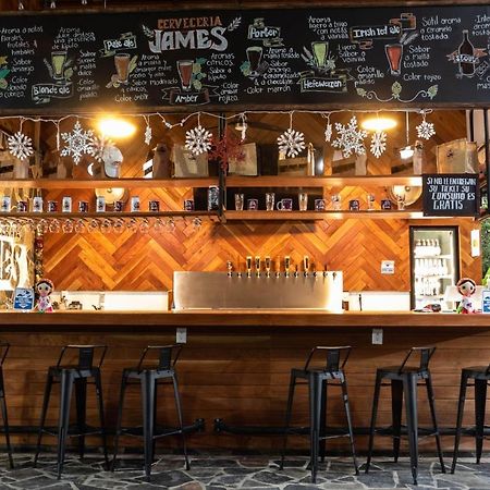 Hotel Cerveceria James سيليتلا المظهر الخارجي الصورة
